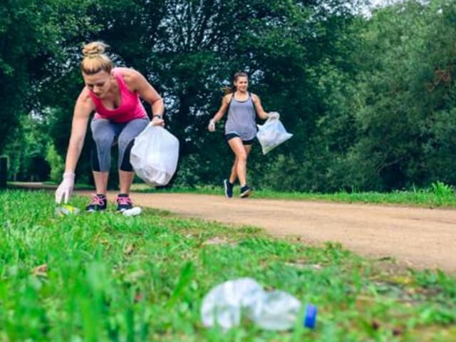 Plogging: hacer ejercicio pero cuidando el ambiente