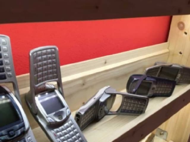 Lanzaron en Londres museo virtual de móviles viejos