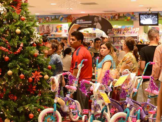 84% de los argentinos busca descuentos al comprar regalos 