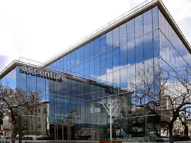 Impacto energético de data centers y AI: alerta de Accenture