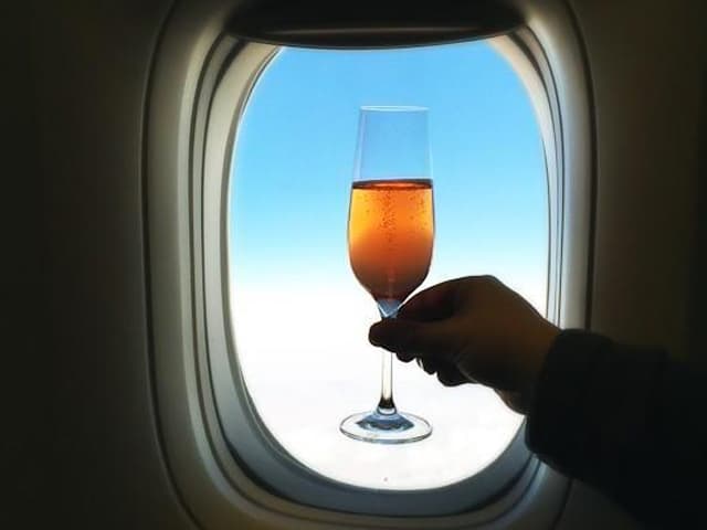 Las bebidas alcohólicas en el avión