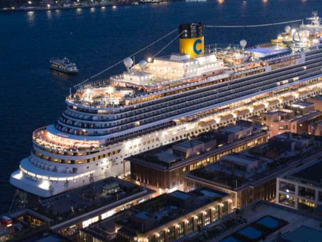 El Costa Venezia parte de Estambul para nuevos cruceros rumbo a Turquía y Grecia