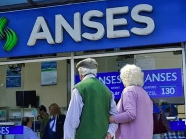 Las jubilaciones sin aportes equivalen a 80% del déficit