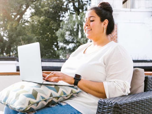 Onboarding digital para vincular  empleados en ambientes híbridos