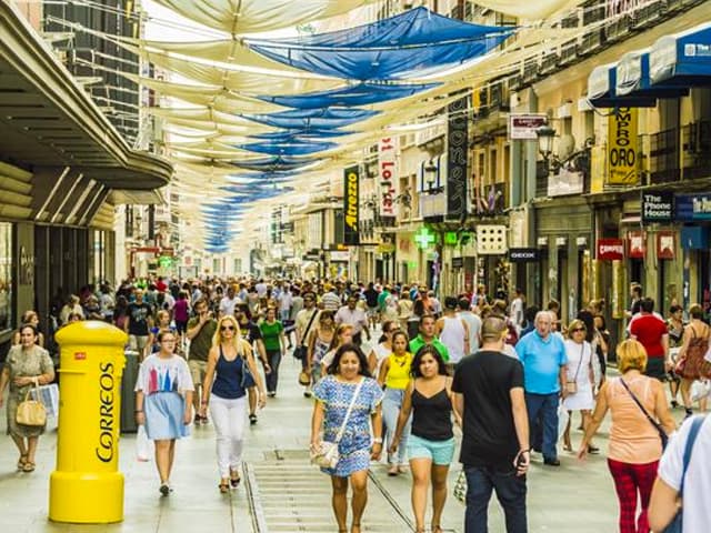 En Argentina, 77% no quiere que  desaparezcan los locales físicos