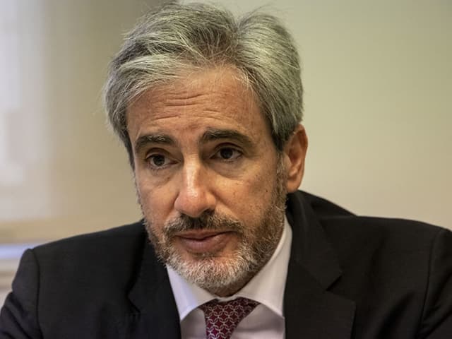 Importar o producir: con los incentivos monetarios al revés