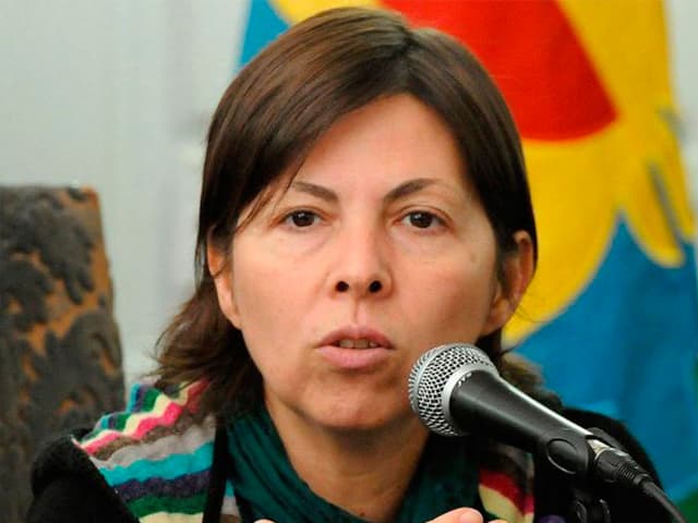 Primera pregunta para Batakis: ¿sigue el acuerdo con el FMI?