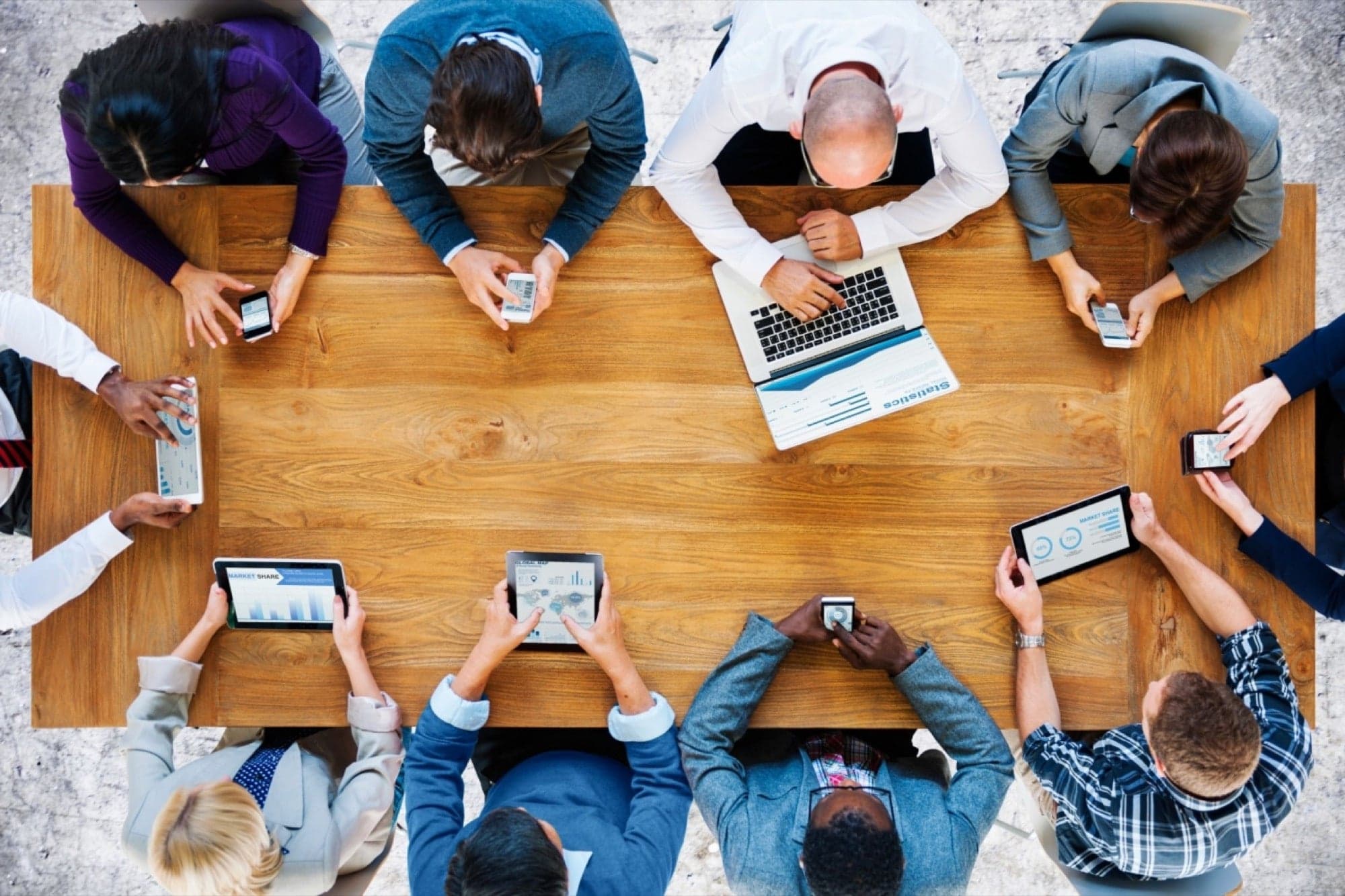 ¿Por qué es difícil encontrar empleo para los Millennials?