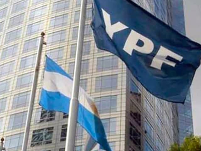 YPF lanza nueva obligación negociable en dólares en medio de un frente judicial incierto