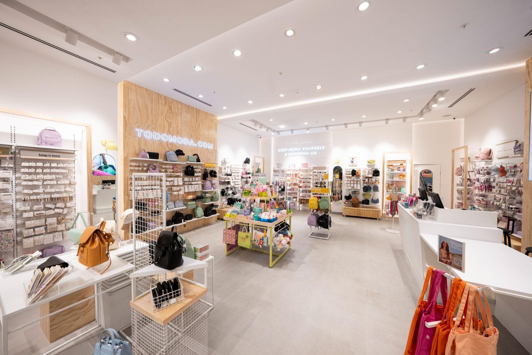 Blue Star Group abre nuevos locales en la región