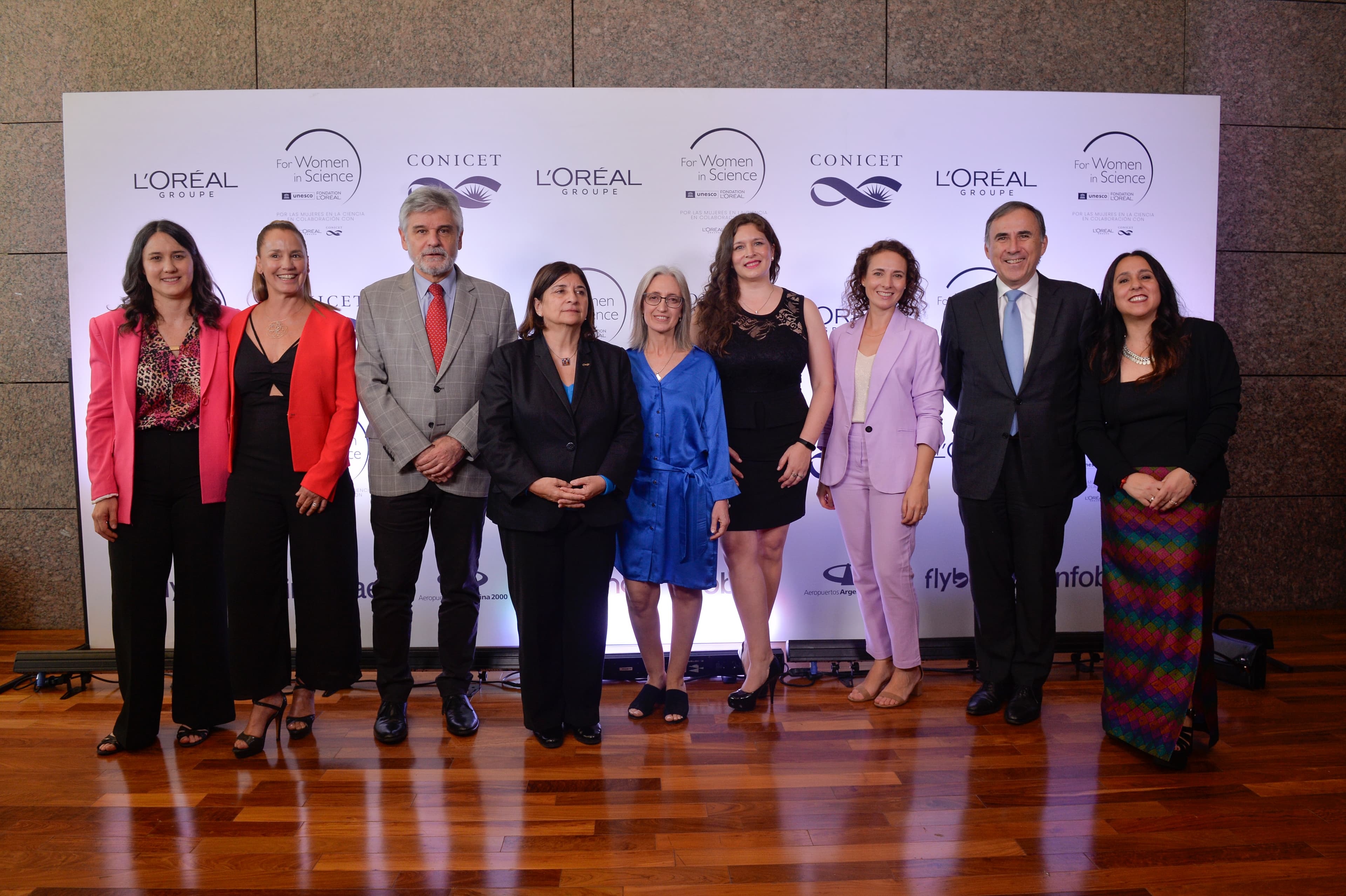 Junto a Conicet, seis científicas argentinas fueron galardonadas en el premio L'Oréal - Unesco Por las Mujeres en la Ciencia