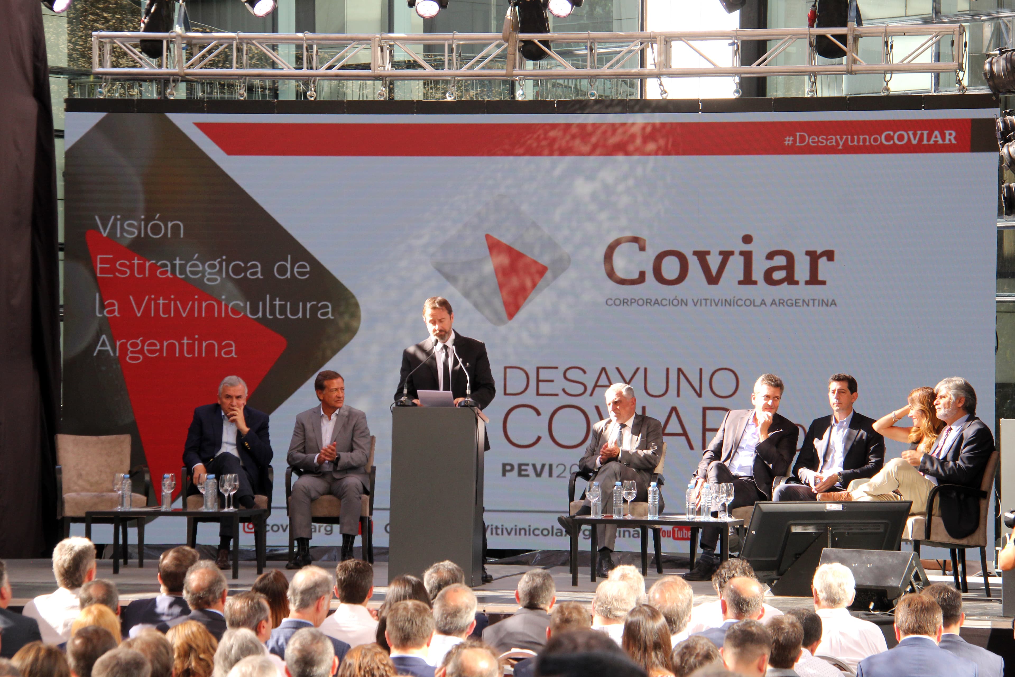 Desayuno de Coviar 2024: la vitivinicultura argentina hace su balance, reafirma sus metas y proyecta su futuro