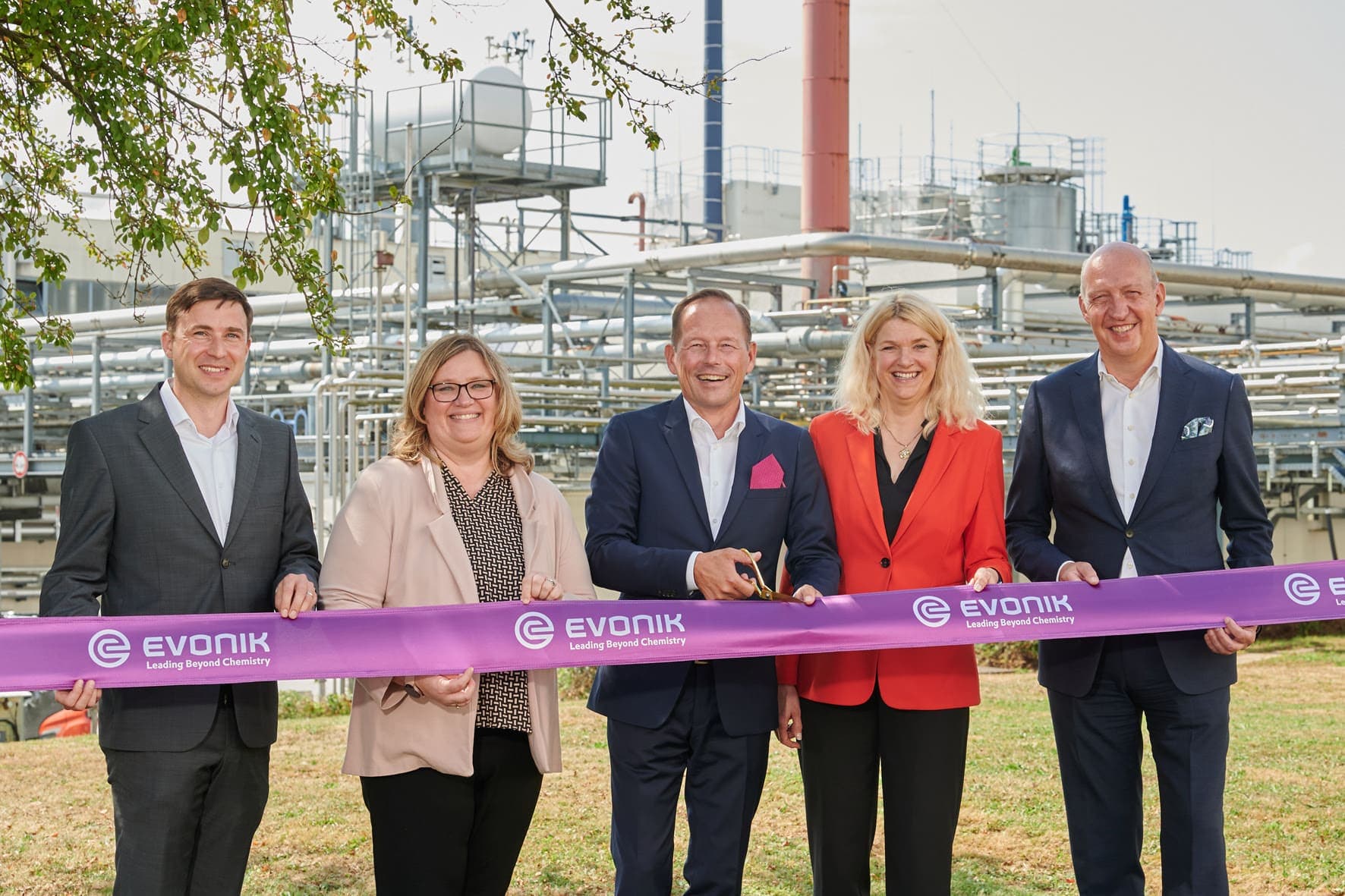 Evonik inaugura una nueva planta de emolientes sostenibles en Alemania