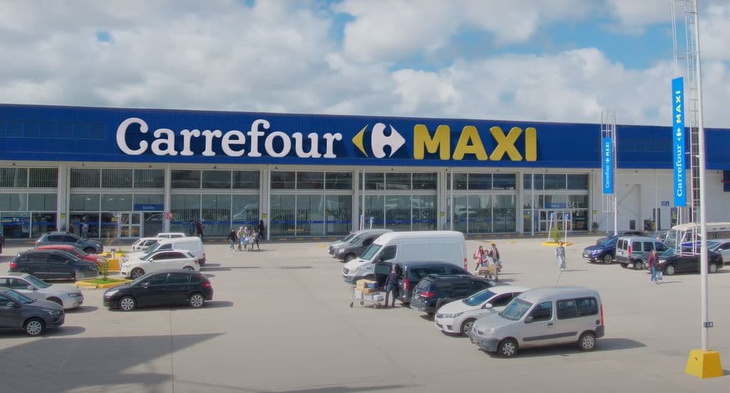 Carrefour renueva su formato Maxi con “ofertones” para compras pequeñas, familiares y de comercios