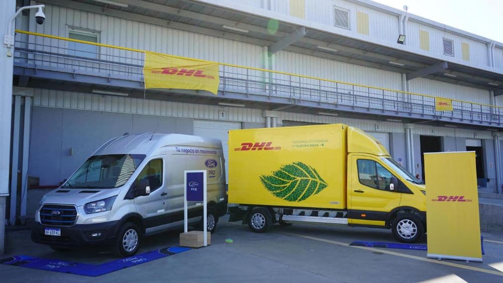 DHL Global Forwarding incorporó a su flota la Ford E-Transit Chasis