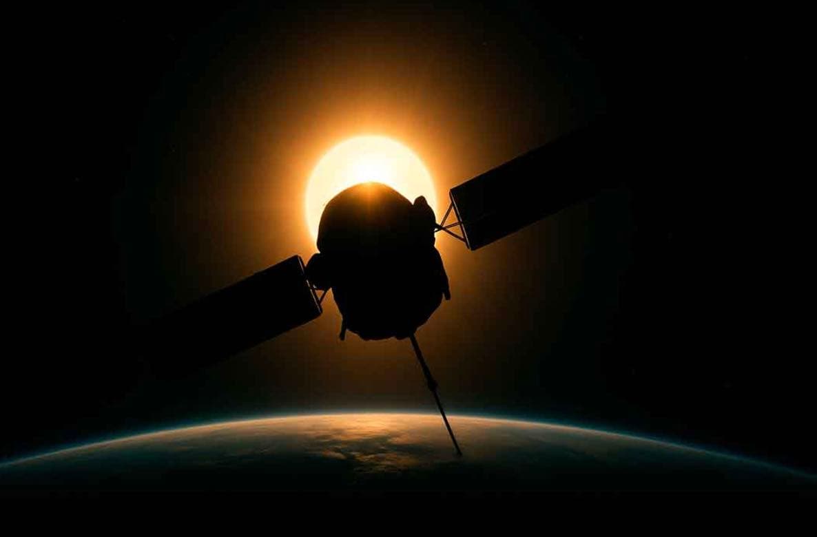 Cosmos 2553: la deriva de un satélite militar ruso reaviva el debate sobre seguridad orbital y legislación internacional