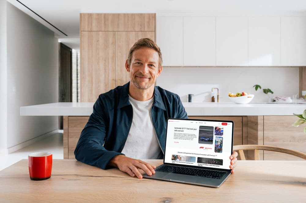 Santander, socio oficial de la Fórmula 1, lanza campaña mundial de educación gratuita