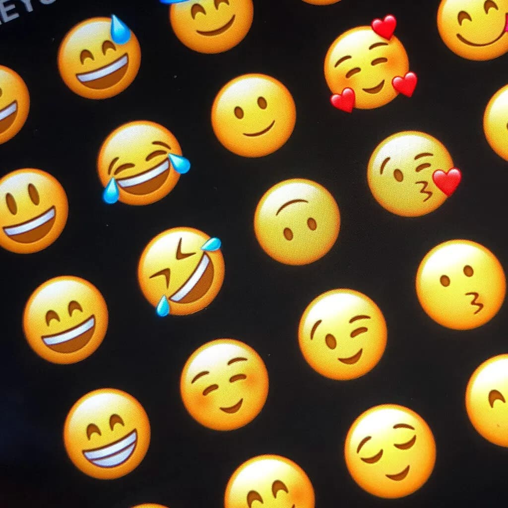 El 90% de las marcas latinas usan emojis