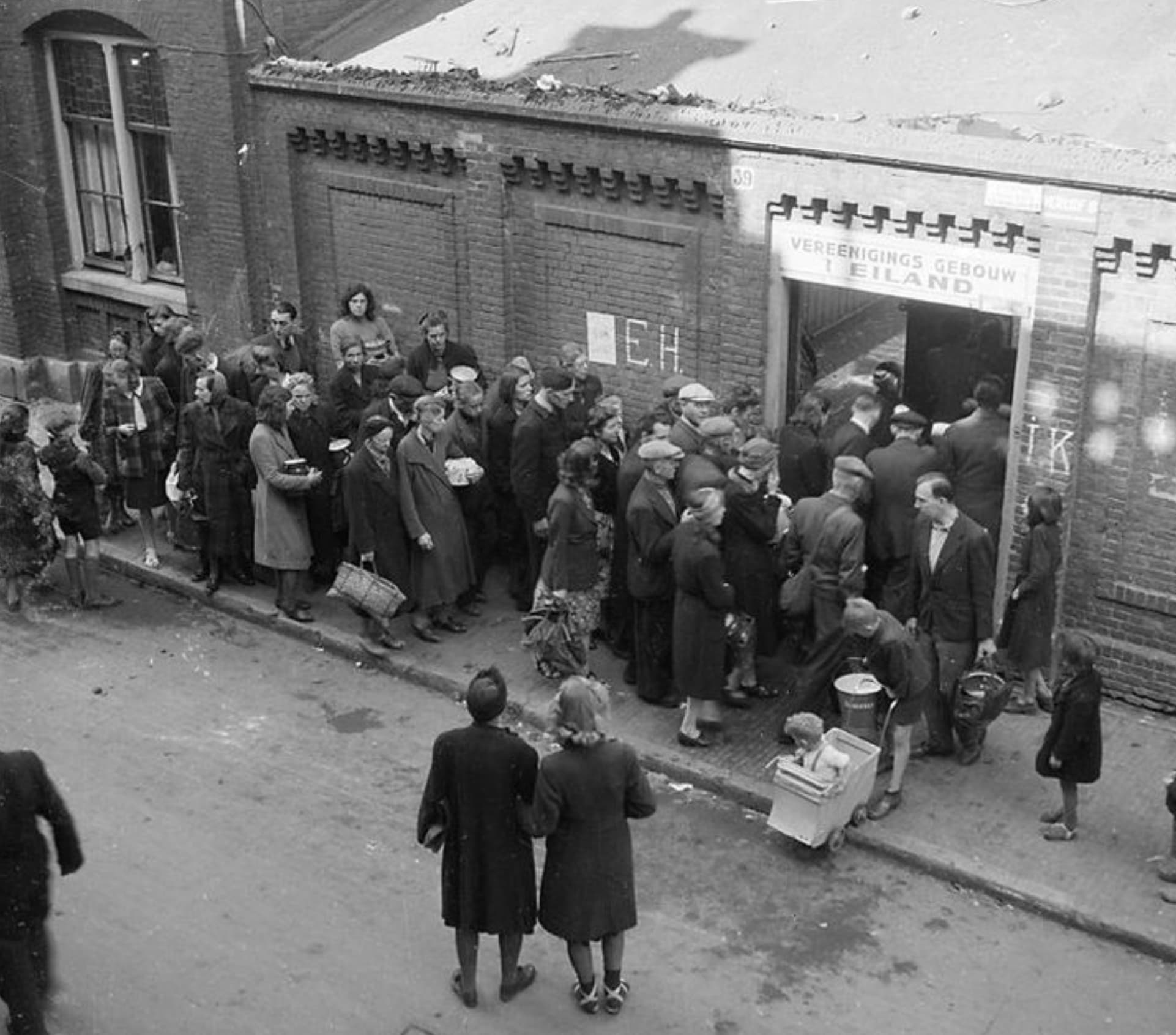 El Hambre como arma en la Segunda Guerra Mundial: Impacto Inmediato y Secuelas en Generaciones Posteriores