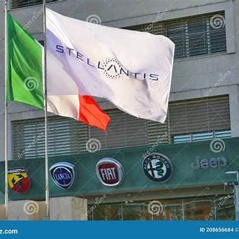 Stellantis afronta reestructuración industrial y apuesta por el vehículo comercial eléctrico