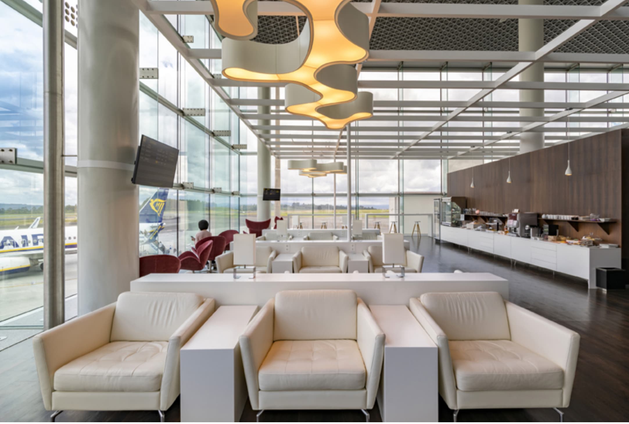 Dragonpass gana premio clave y apuesta a Sudamérica con Harrison-Chinn