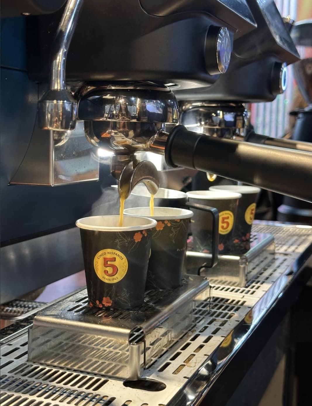 Café 5 Hispanos e YPF, la alianza que dio origen al café más elegido por los argentinos