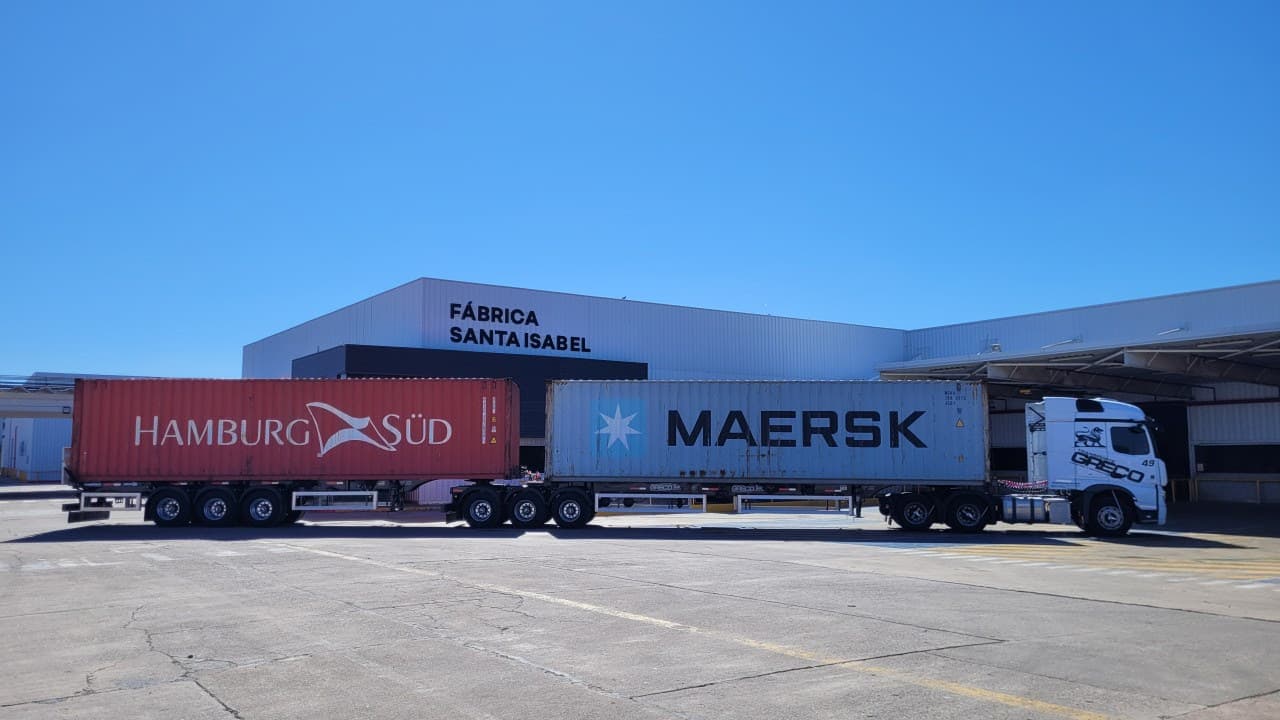 Renault Argentina: primer bitren desde el Puerto de Buenos Aires hacia Córdoba