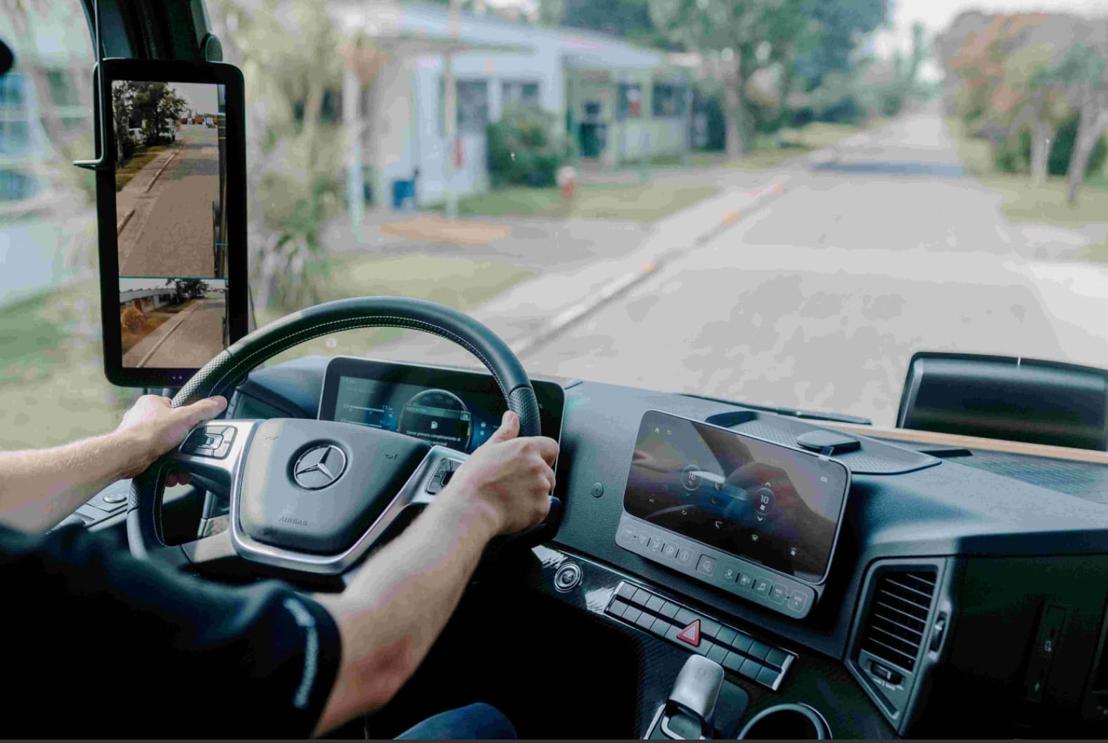 Mercedes-Benz Camiones y Buses impulsa concurso nacional para conductores de camiones pesados en Argentina