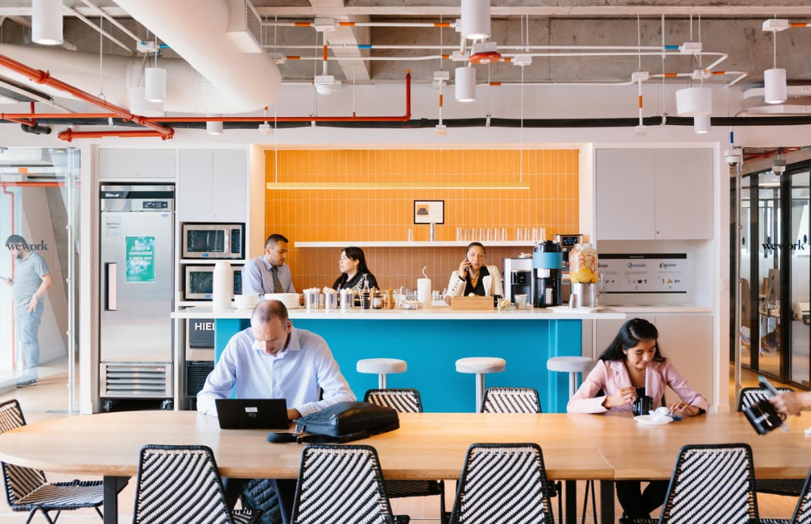 WeWork presenta análisis sobre neurodiversidad y su impacto en la productividad laboral