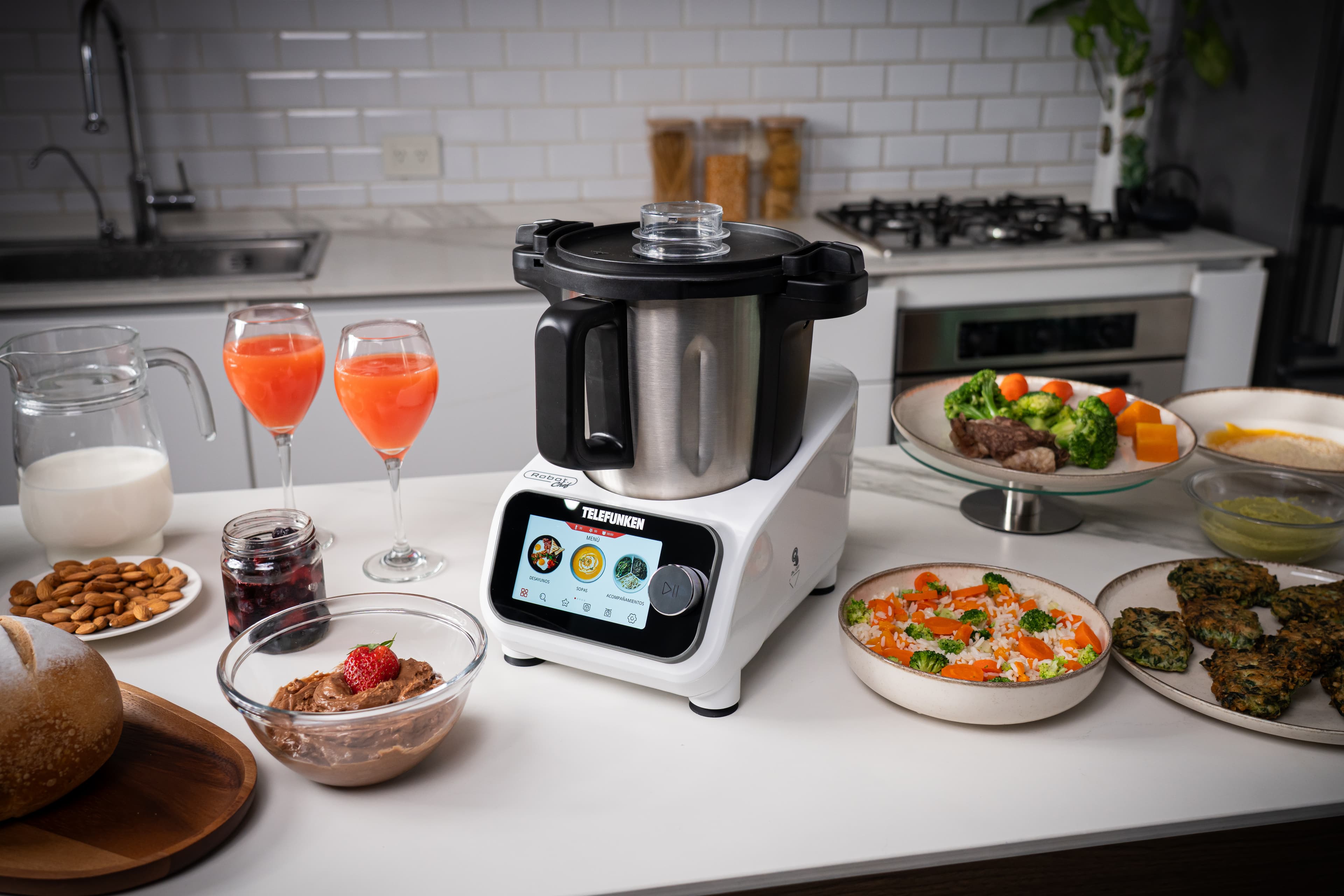 Telefunken introduce Robot Chef, un robot de cocina multifuncional con tecnología actualizable en Argentina