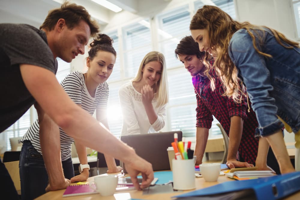 Eficacia vs eficiencia: la diferencia que define a las grandes organizaciones