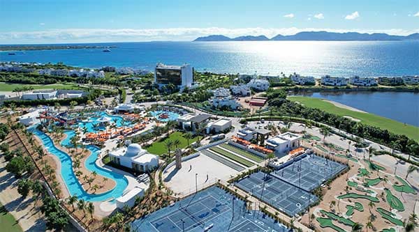 Aurora Water Park inaugura su parque acuático en Anguilla con propuestas para toda la familia