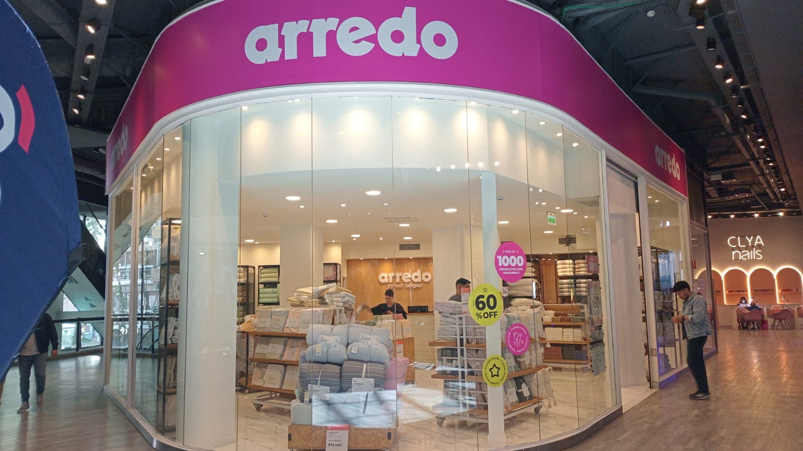 Arredo inaugura tienda en Del Parque Outlet Shopping con enfoque sustentable y descuentos especiales