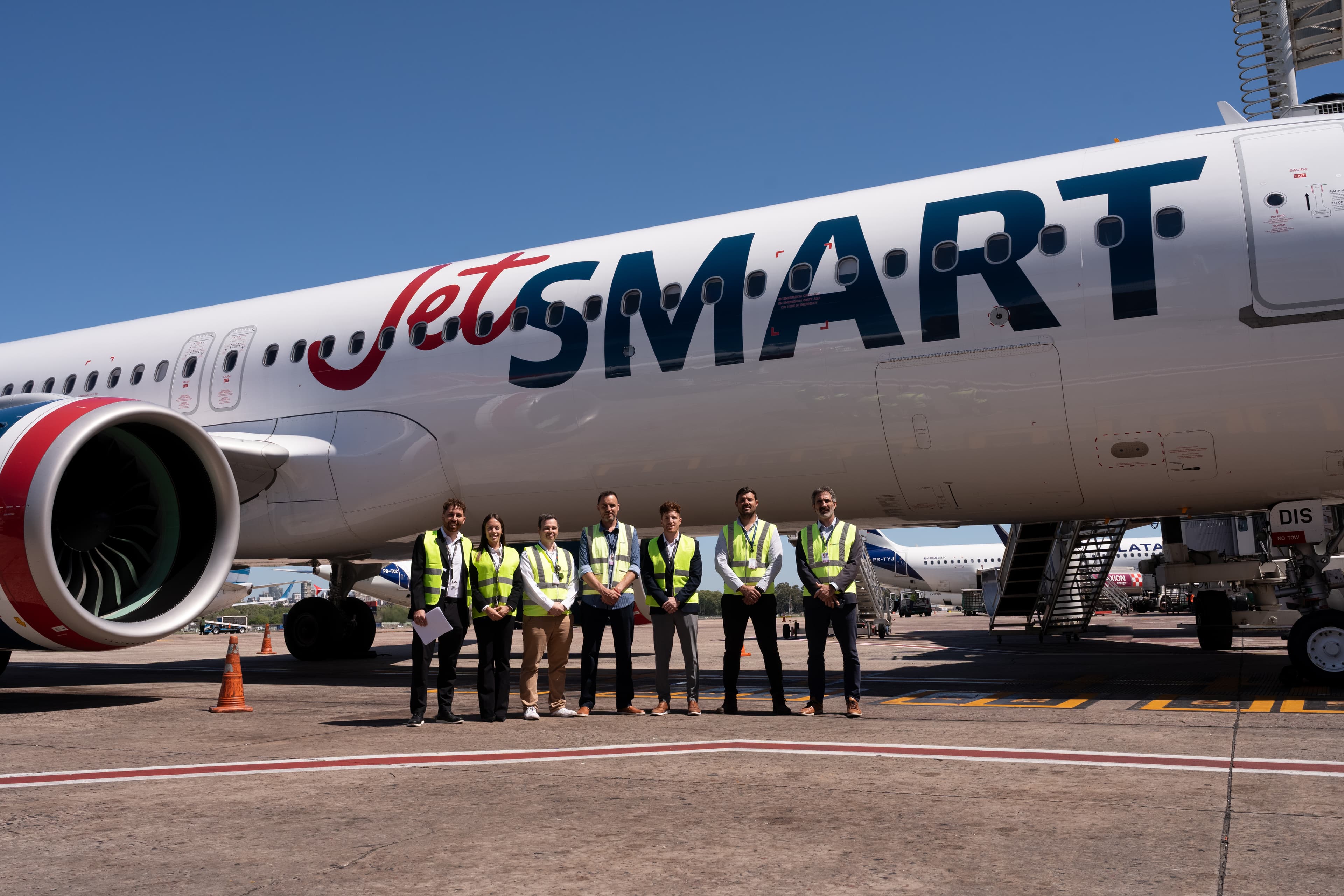 Acuerdo entre ProFlight Academy y JetSMART impulsa la formación y selección de pilotos en Argentina