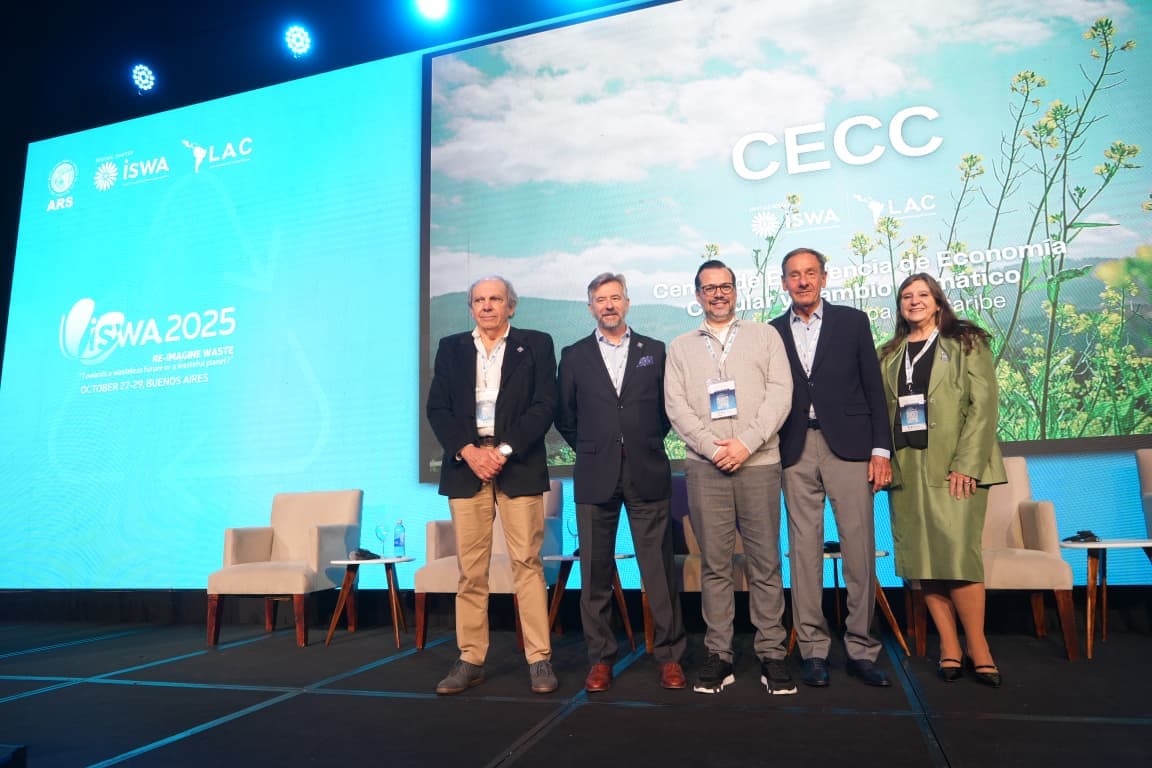 Centro de Excelencia en Cambio Climático y Economía Circular es presentado en el Congreso ISWA 2025