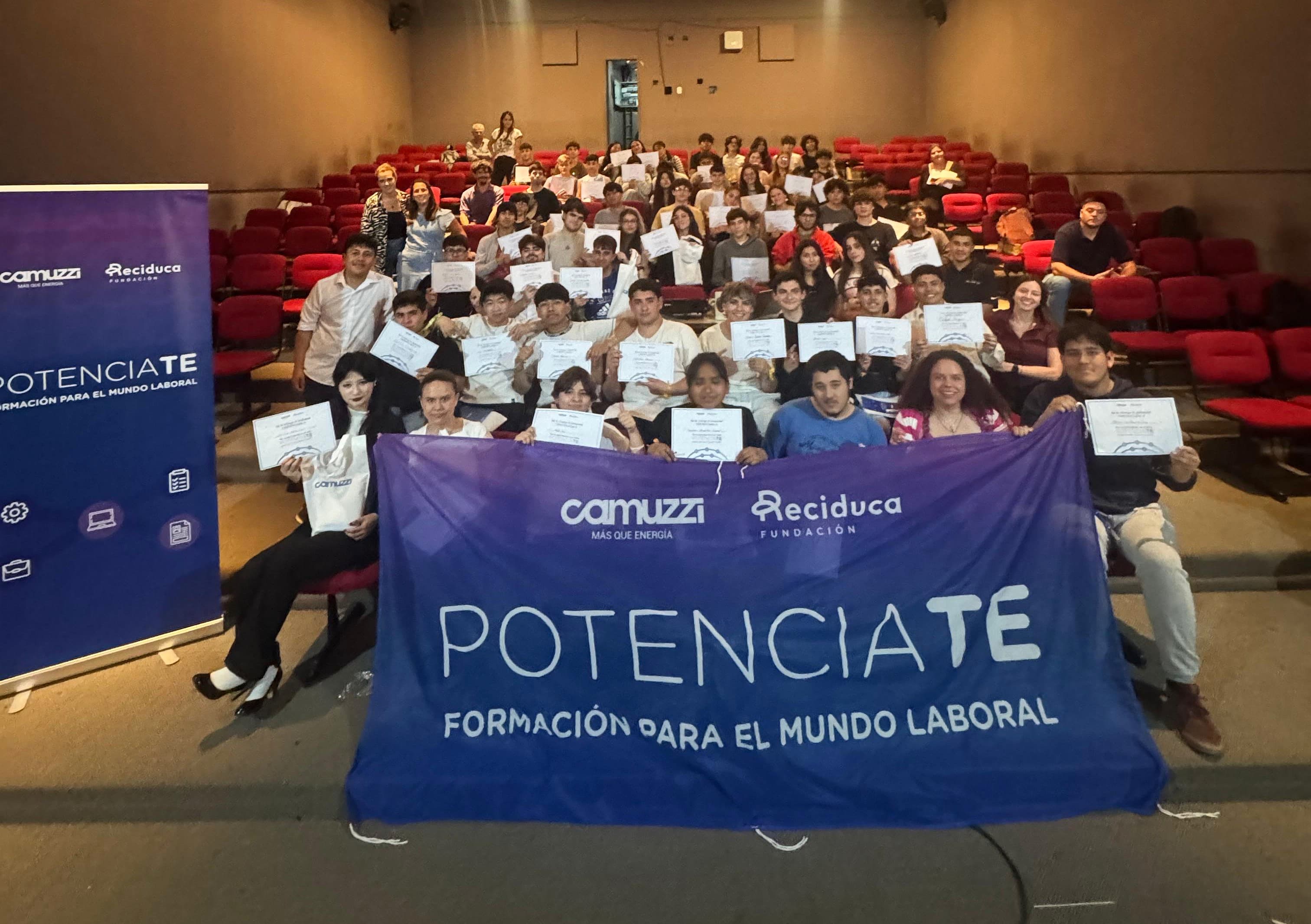 Camuzzi y Fundación Reciduca finalizan la segunda edición de PotenciaTE en La Plata
