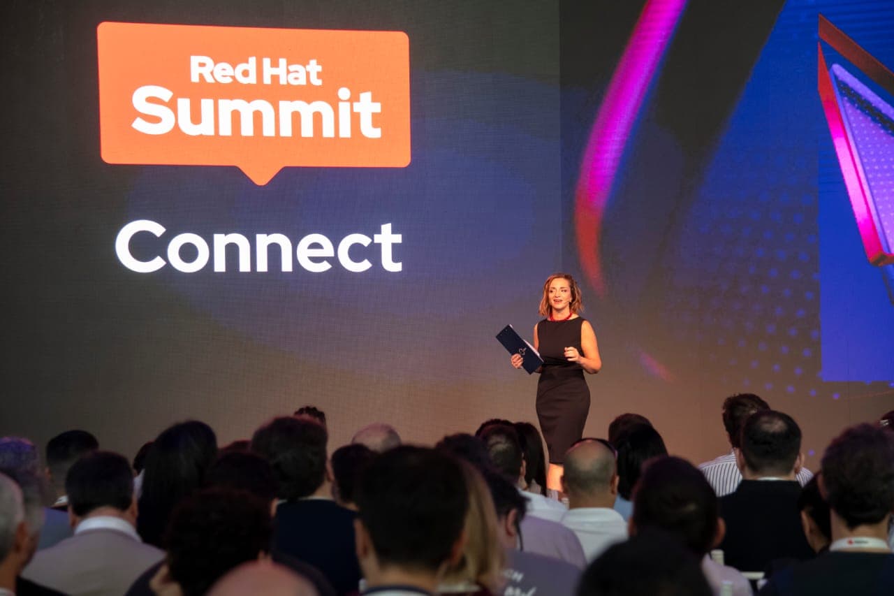 Red Hat Summit Connect Buenos Aires exhibe innovaciones en inteligencia artificial y sostenibilidad empresarial