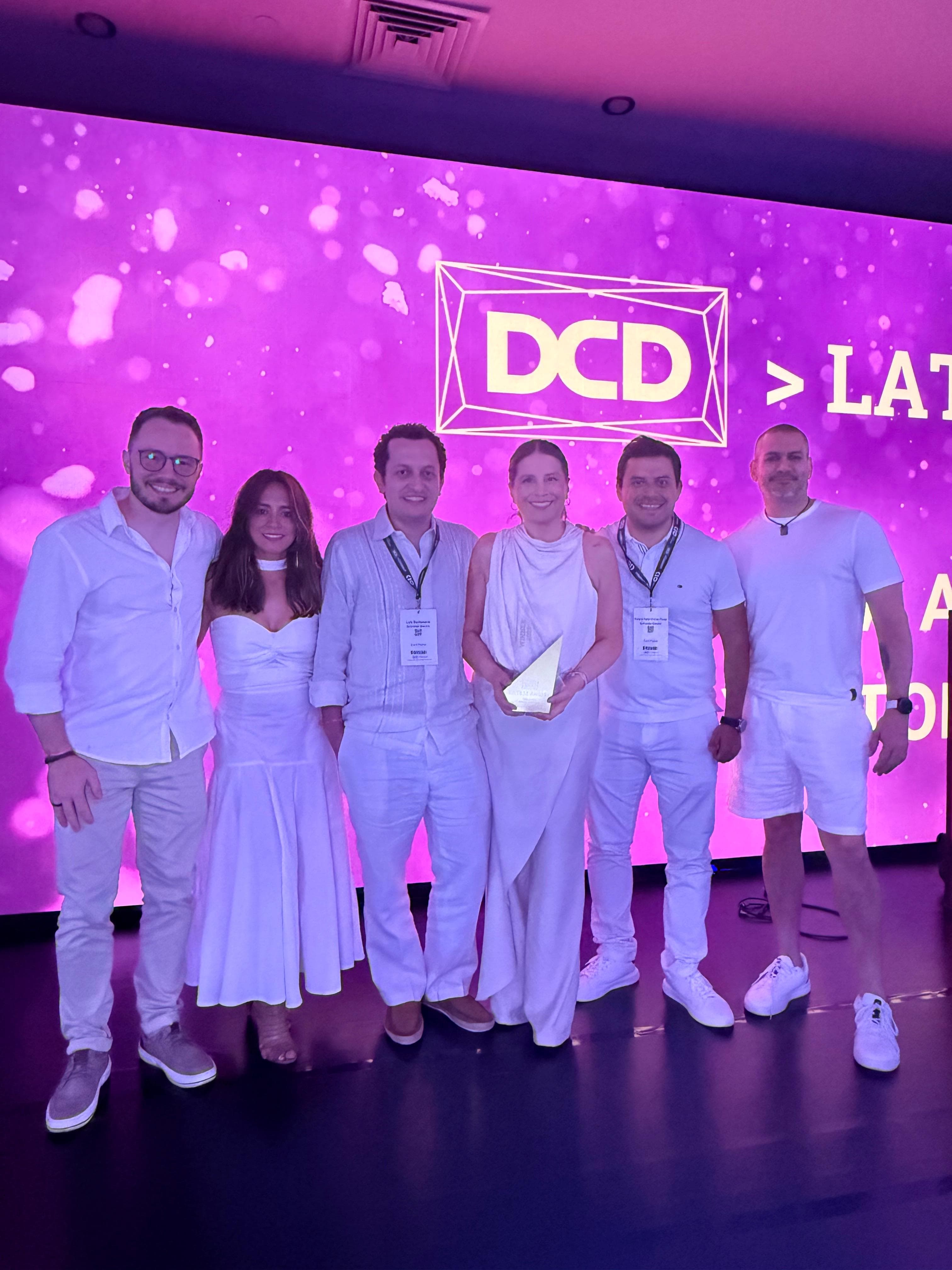 Marta Sanchez recibe el premio DCD Woman of the Year y marca un hito regional en tecnología