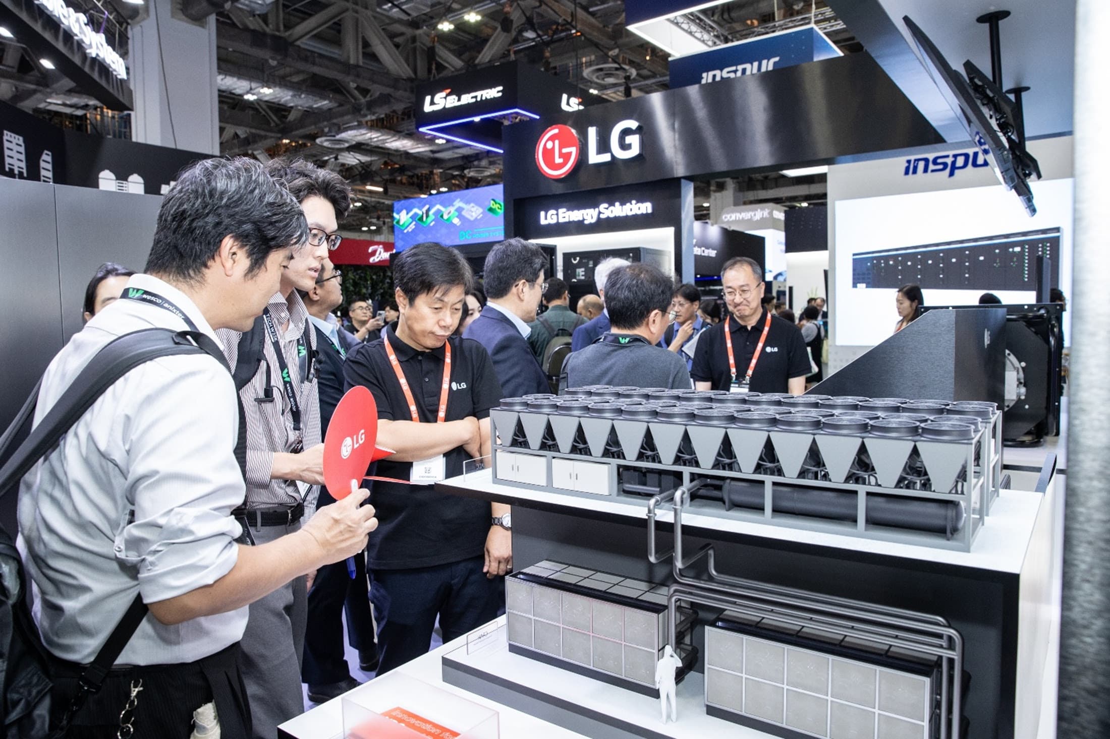 LG presenta en Singapur sus soluciones integradas para centros de datos de inteligencia artificial