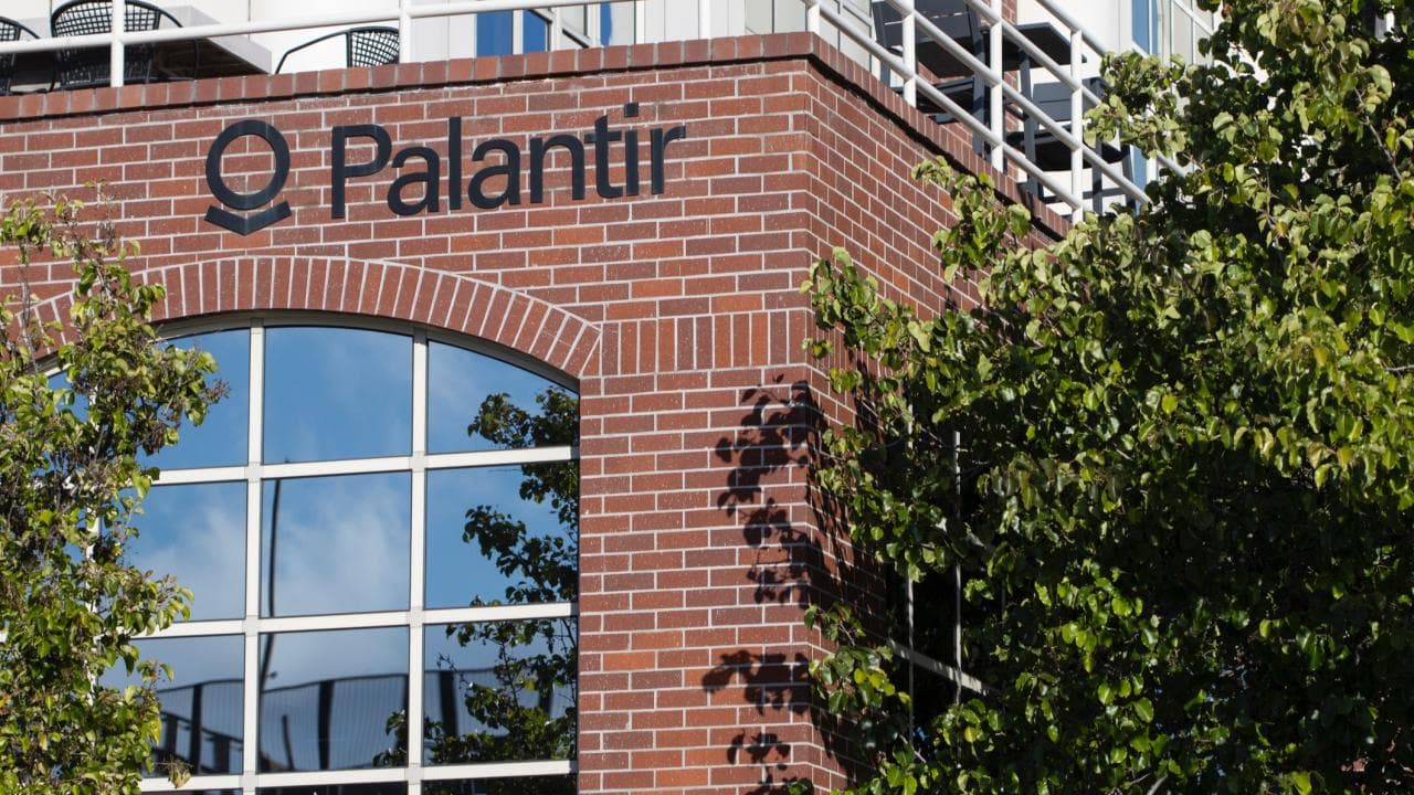 Palantir le declara la guerra a los títulos universitarios: una mirada adentro del plan de Alex Karp para construir una nueva élite corporativa[1]