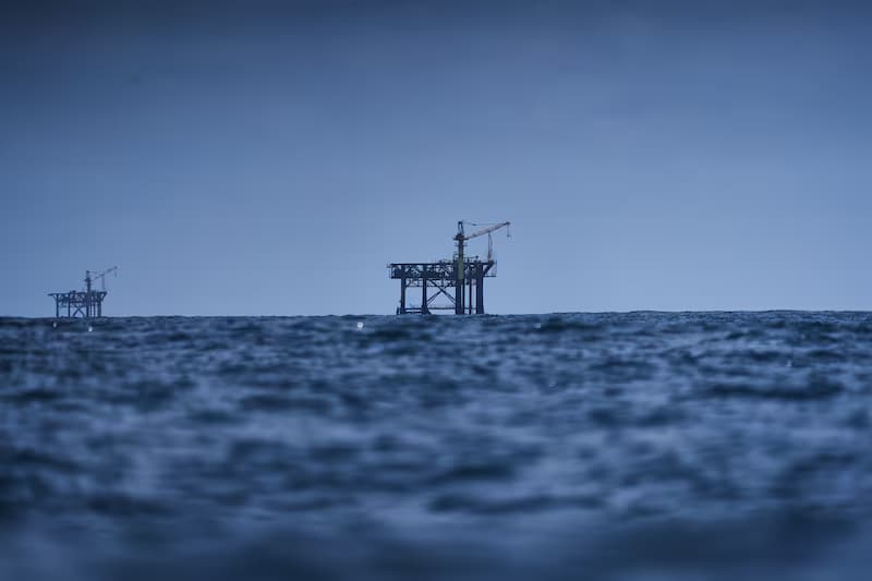 YPF y Eni acuerdan exploración conjunta del bloque offshore OFF-5 en aguas profundas de Uruguay