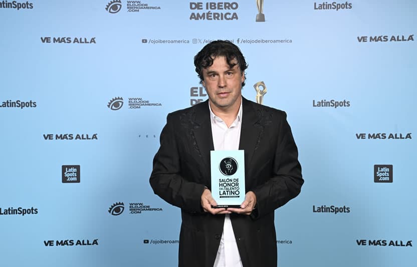 El Ojo de Iberoamérica distingue a Juan Carlos Ortiz en su Salón de Honor 2025