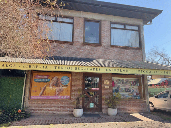 Librería y Uniformes Marisa cumple 40 años y expande su red educativa en Pilar