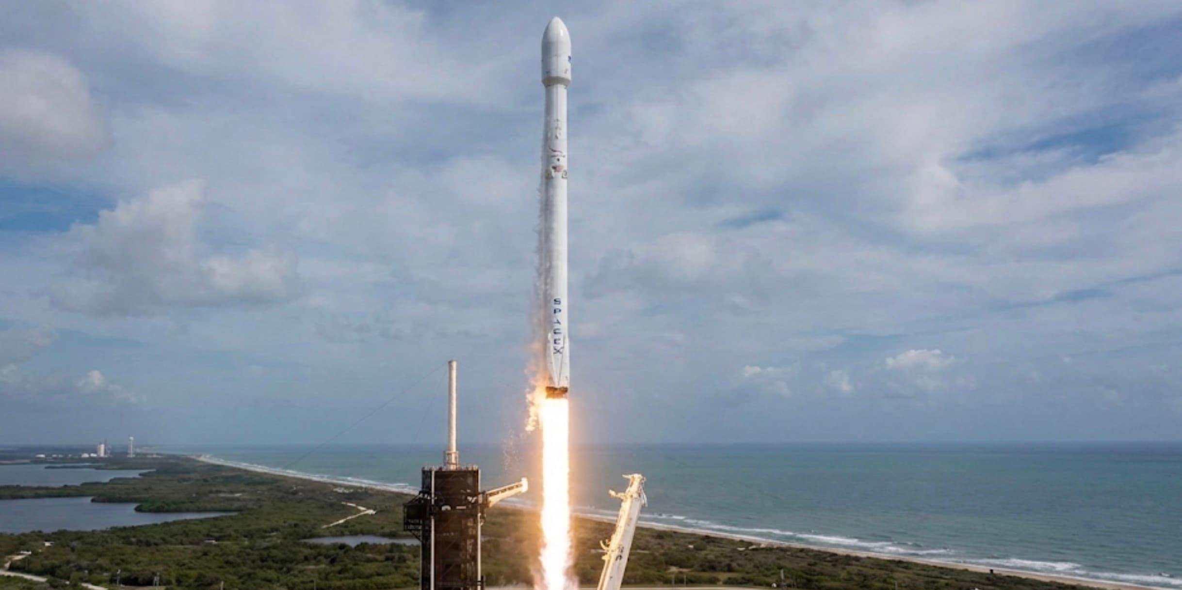 SpaceX acelera: nuevo récord de rotación en SLC-40 con Starlink 6-90
