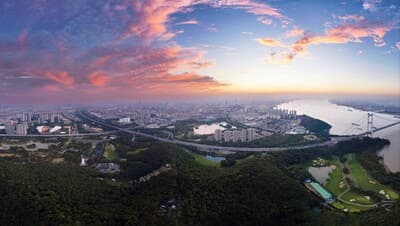 Jiangyin finaliza el mes de inversión con 208 proyectos y fondos por 68.000 millones de yuanes