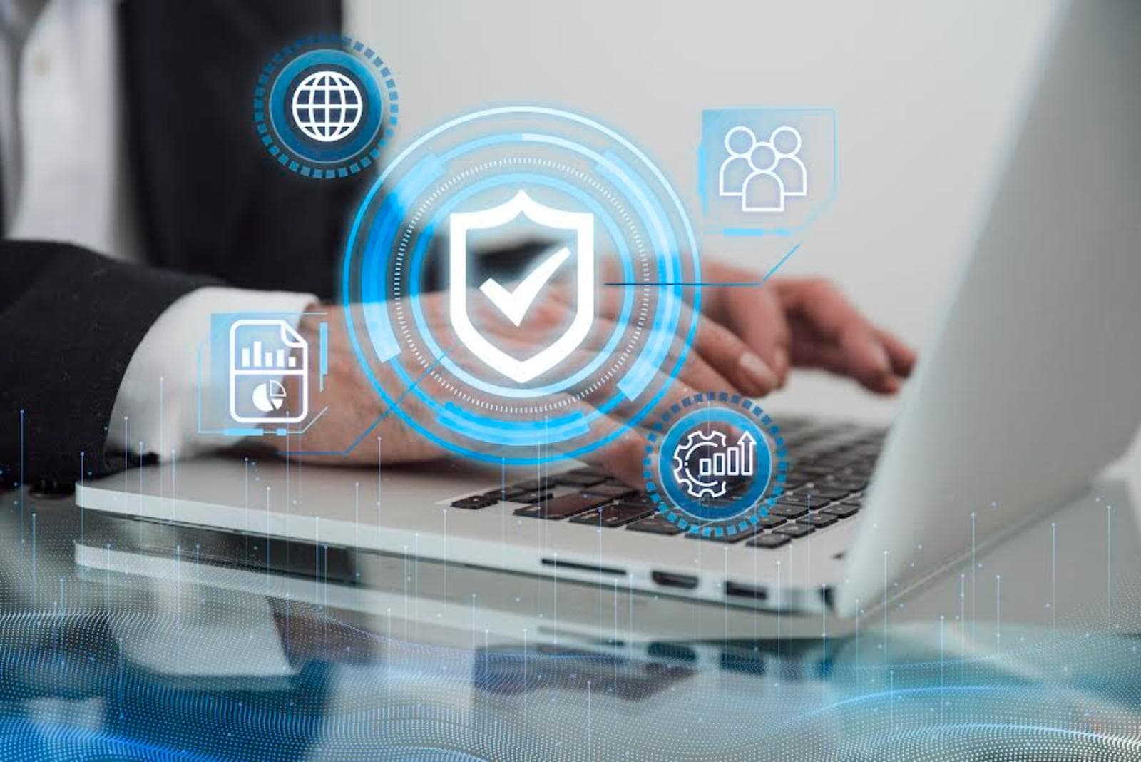Rastreator.mx difunde una guía para comprar seguros de auto online en 2026
