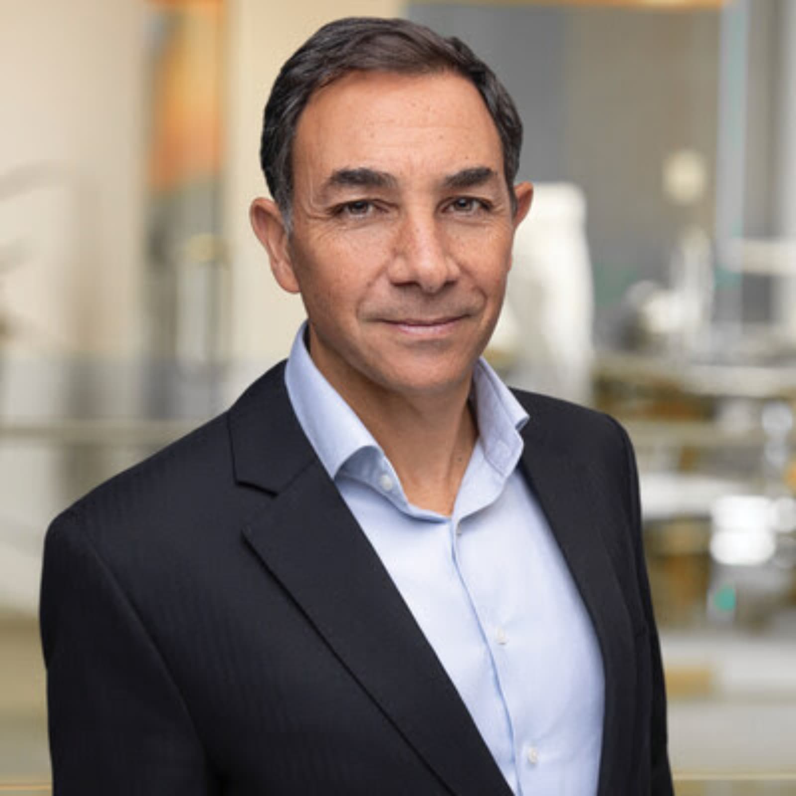 Leech Tishman suma a Esteban J. Elías como socio y líder regional