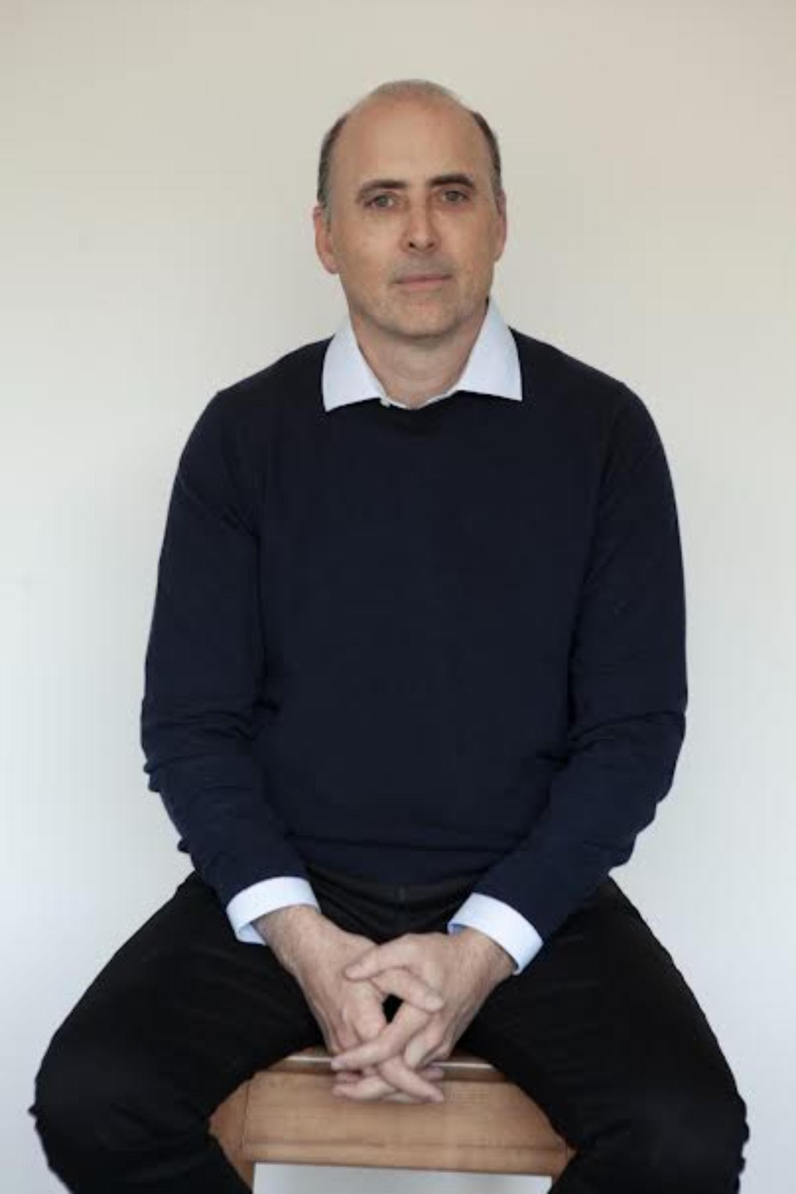 Matías Nahón advierte sobre el desplazamiento del juicio humano por la inteligencia artificial