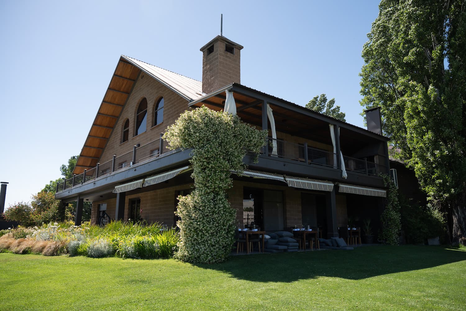 Al Mando celebra el liderazgo femenino