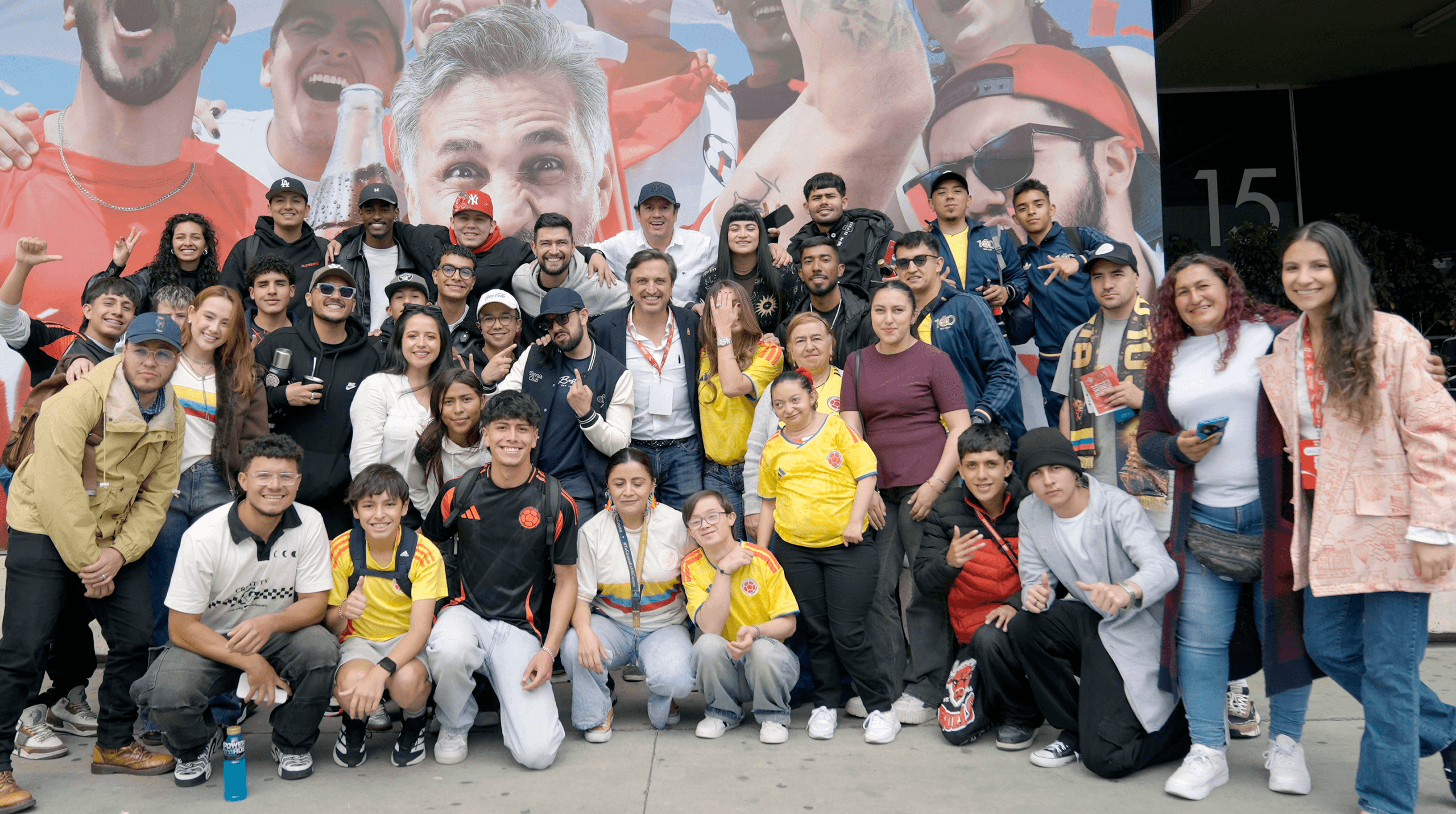 Coca-Cola y Agencia Social impulsaron una experiencia inclusiva con el Trofeo Mundial FIFA